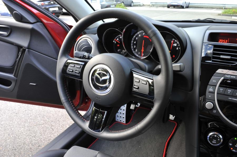  Mazda RX-8 2008 года  (фото 19 из 89)